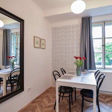 Vila Selena Ljubljana Bagian luar foto