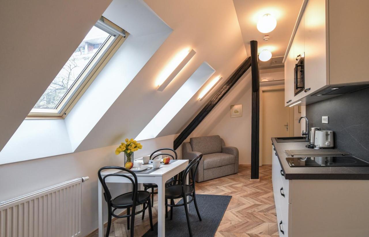 Vila Selena Ljubljana Bagian luar foto