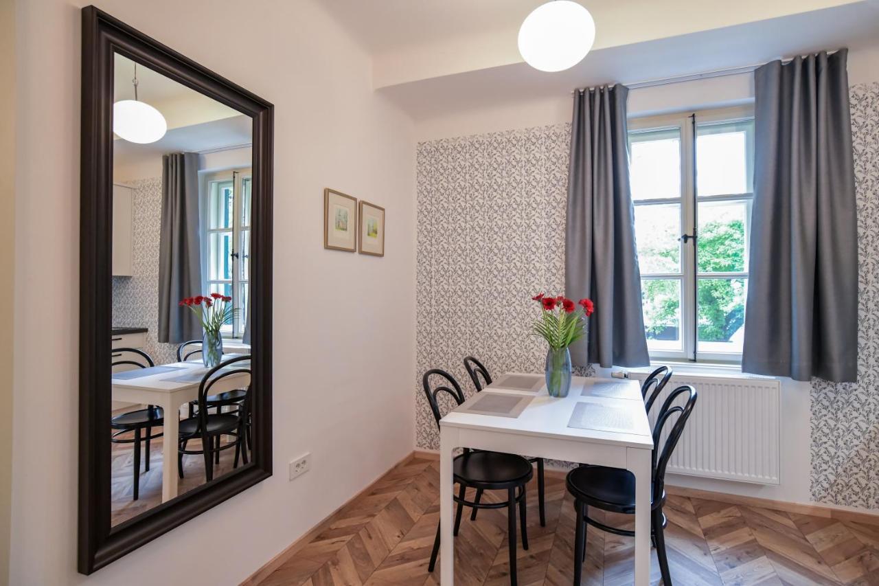Vila Selena Ljubljana Bagian luar foto