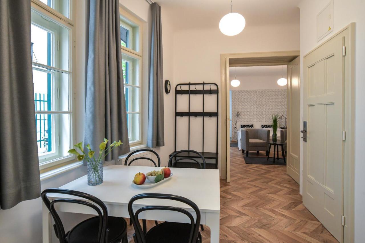 Vila Selena Ljubljana Bagian luar foto